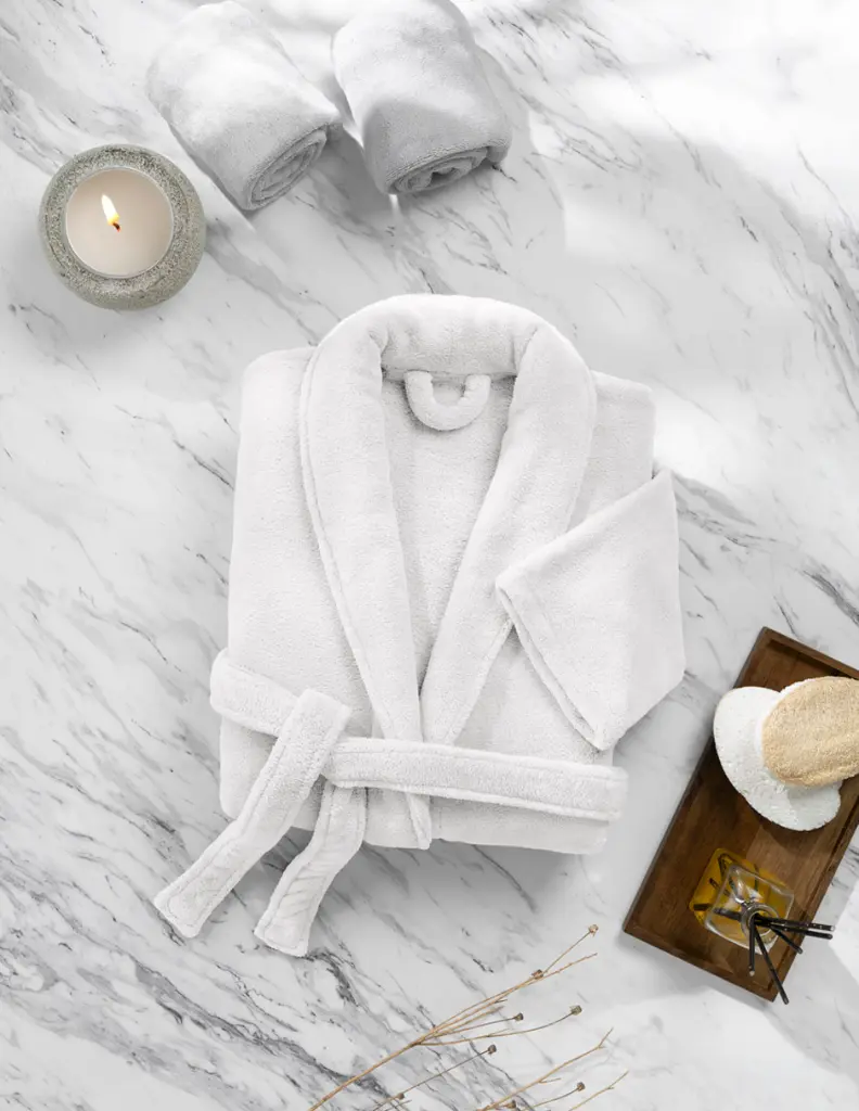 6 RT-Bata-bano-blanco-04.webp