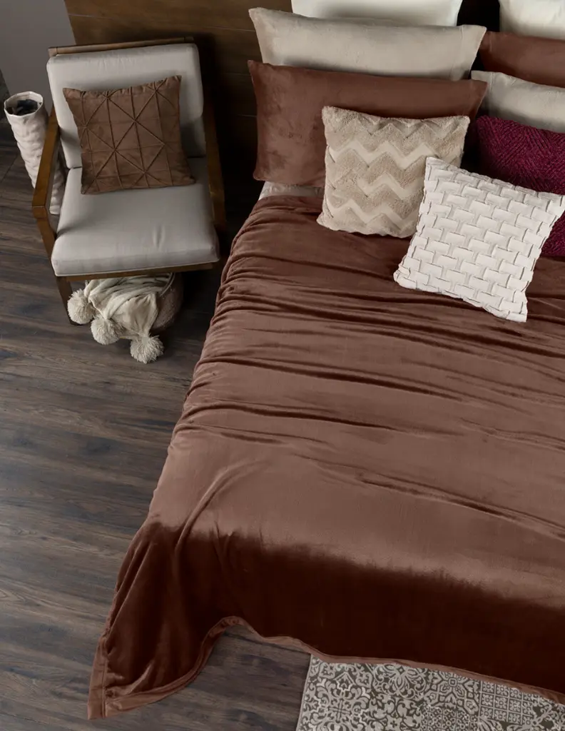 Cobertor_Liso_Bronce_07.webp